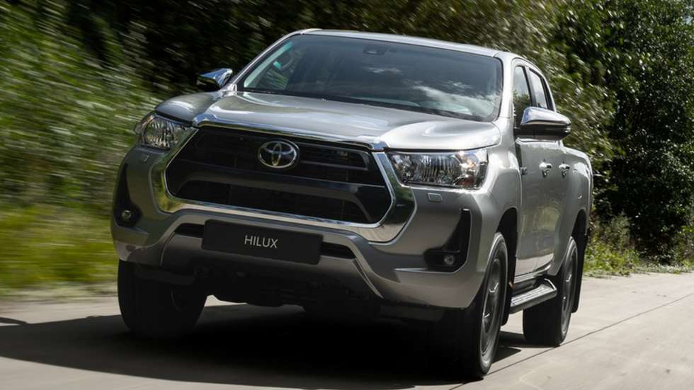 Οι τιμές του ήπια υβριδικού diesel Toyota Hilux στην Ελλάδα